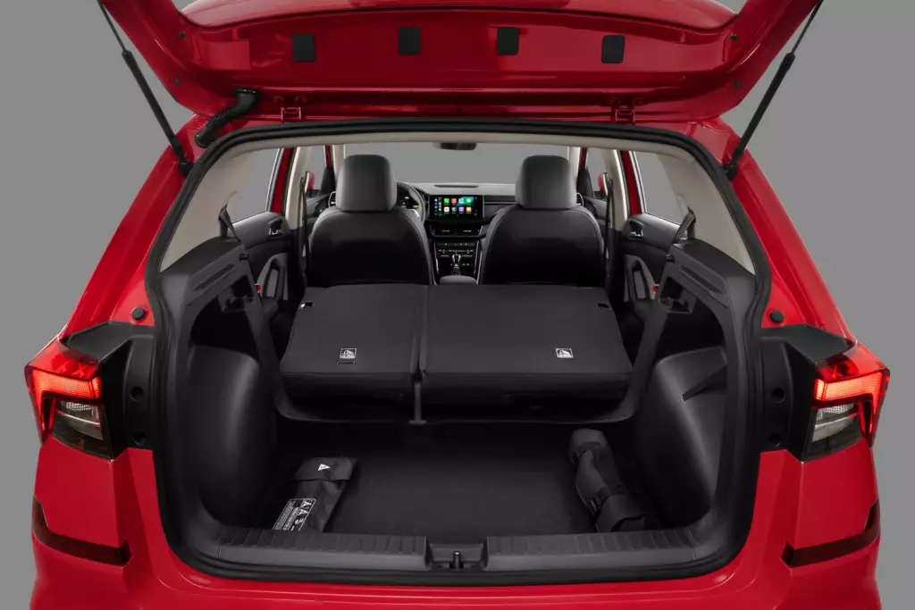 Tay nắm mở cốp xe