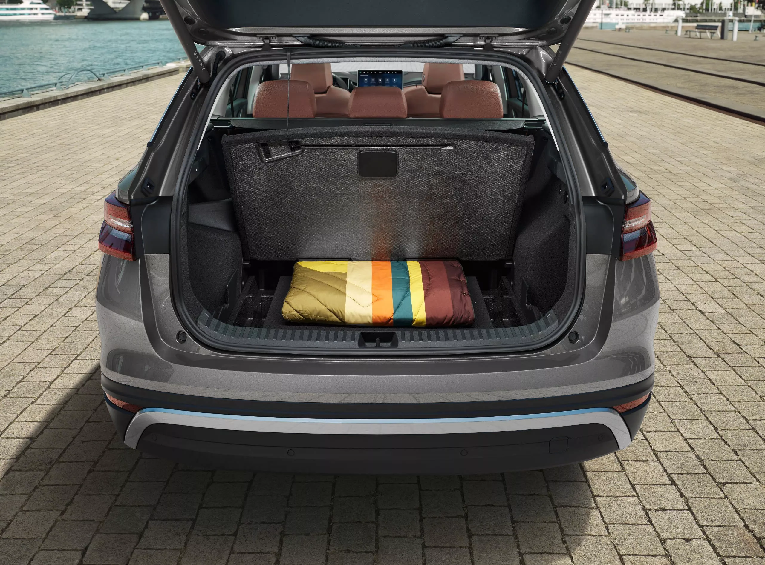 Sàn đôi hai tầng