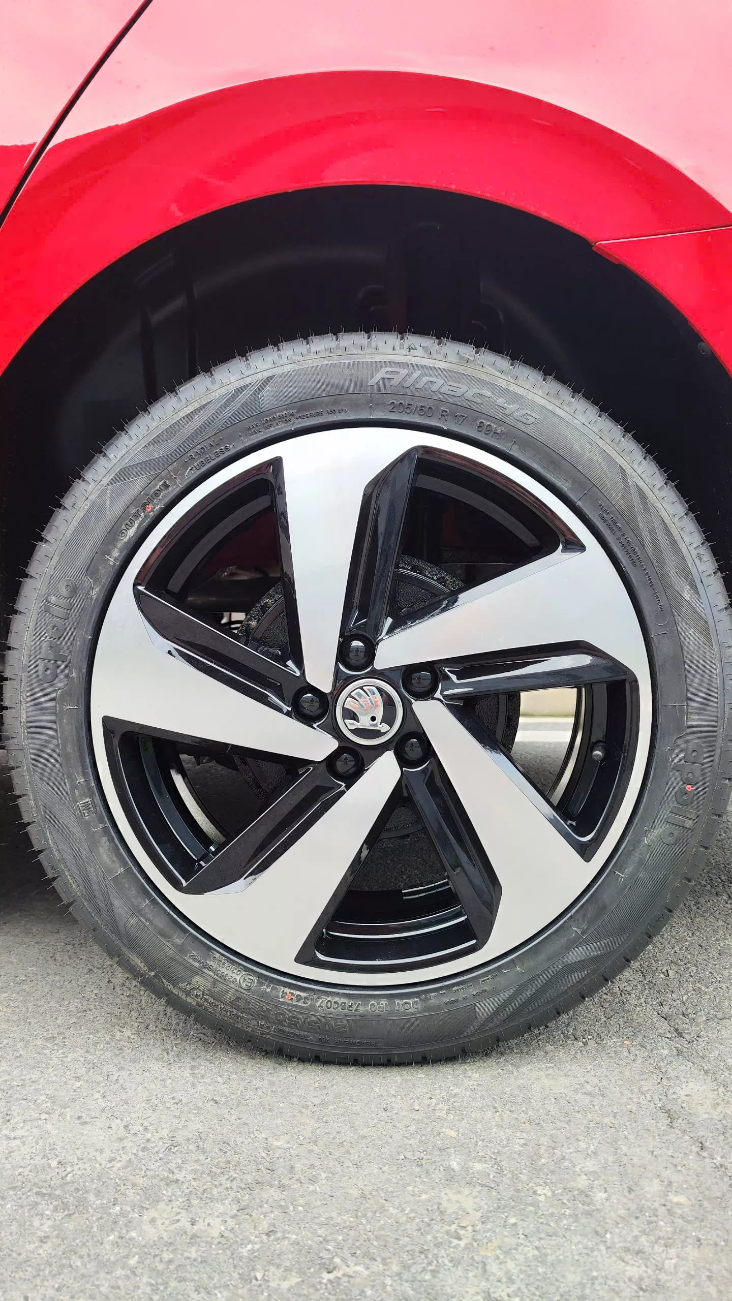 Lazang hợp kim 17 inch độc đáo