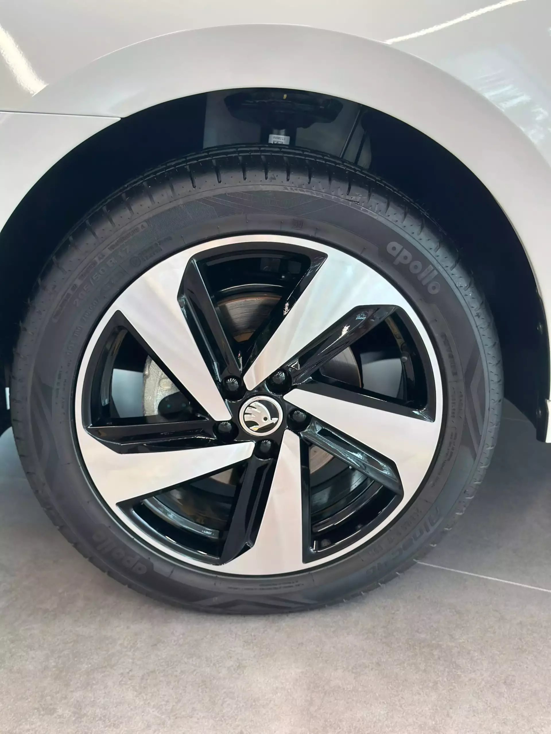 Làm khô má phanh chủ động (BDW)